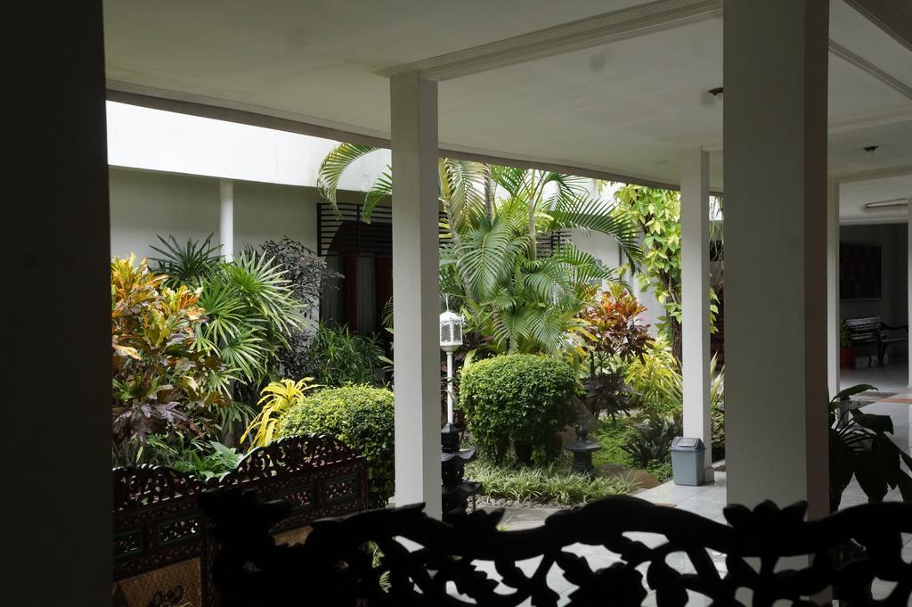 Hotel Kirana Yogyakarta Ngoại thất bức ảnh